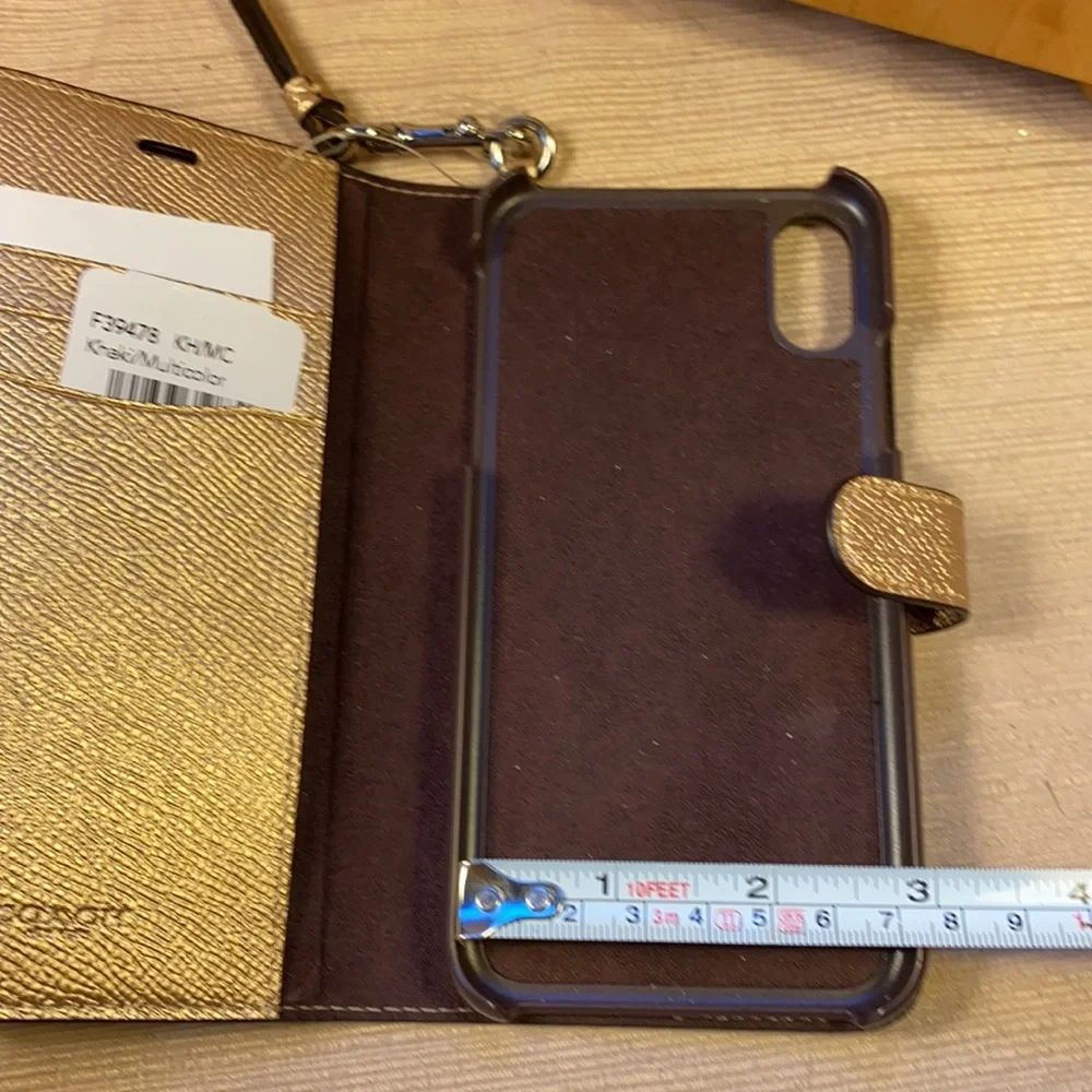 NWT Coach iPhone cover case w/detachable leash